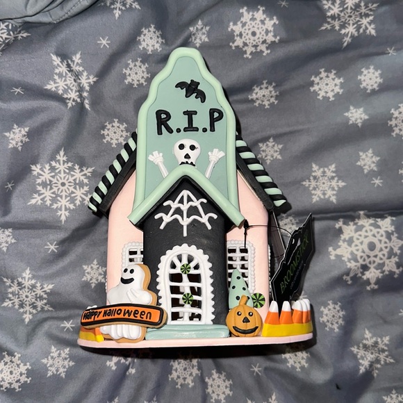 Broomstick Blvd Other - Halloween Gingerbread Spooky Haunted House LED Light Up 10” Broomstick Blvd 2024